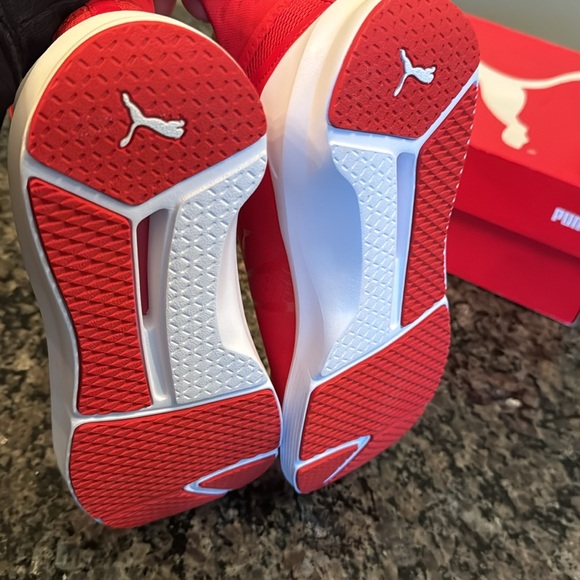 Puma Fierce Core women’s 8.5 NIB - Picture 7 of 10
